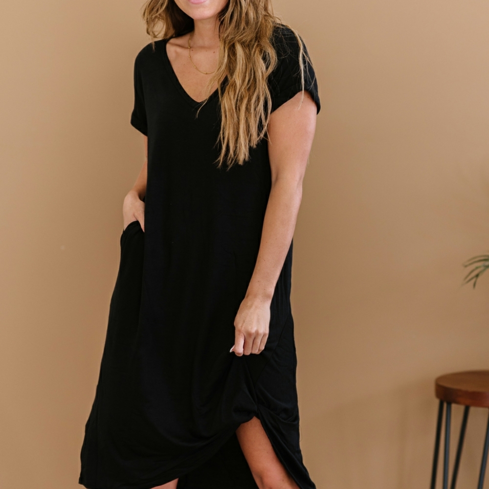 P & Rose Plot Twist Full Size T-Shirt Dress With … - image 3